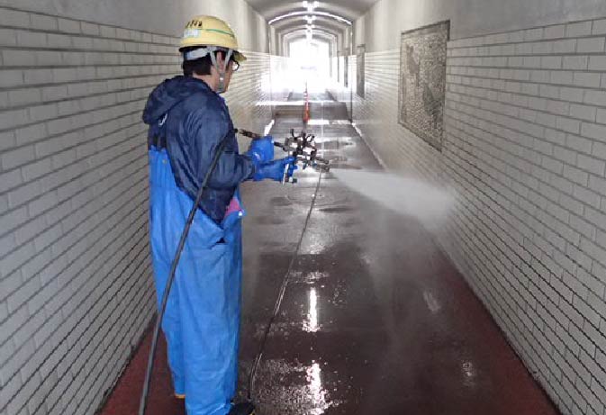 【アンダーパス清掃】